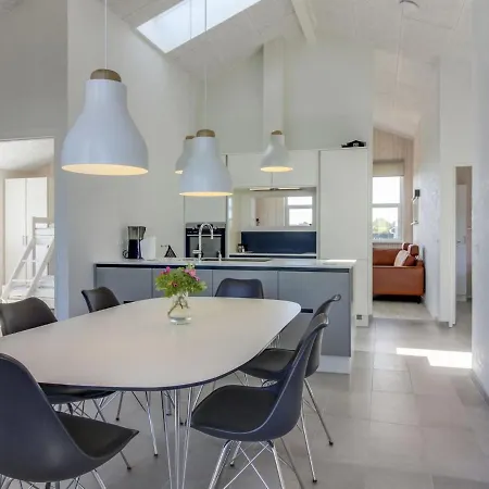 Holiday home Grith - 1km From The Sea In Nw Jutland By Interhome *