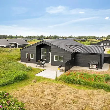 Holiday home Grith - 1km From The Sea By Interhome